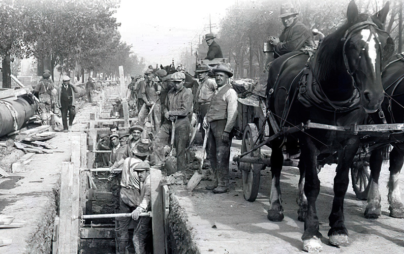 Travaux de canalisation à Montréal. 26 octobre 1931